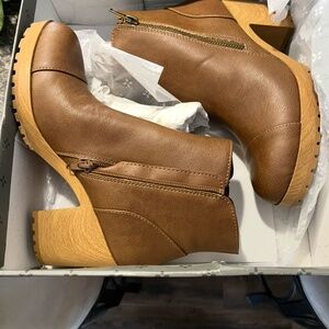 Ladies ankle boots